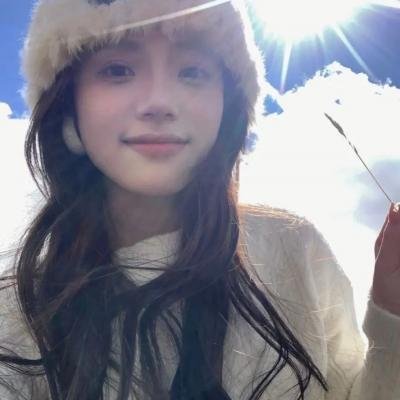 发明接吻的女孩